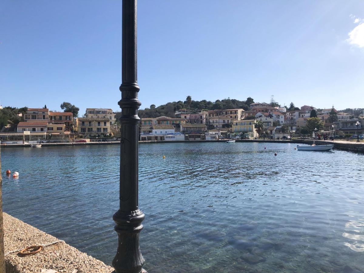 Вилла Alekas Harbour House Кассиопи Экстерьер фото